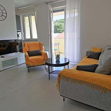 Апартаменты Bonaca Сень Экстерьер фото